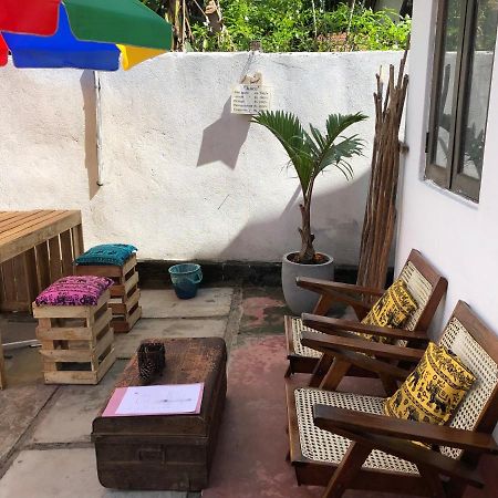 웰리가마 Haus 35 B&B 외부 사진